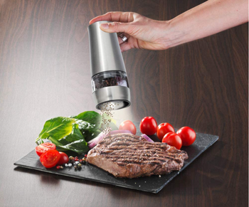 2 in 1 automatic electric salt and pepper mill